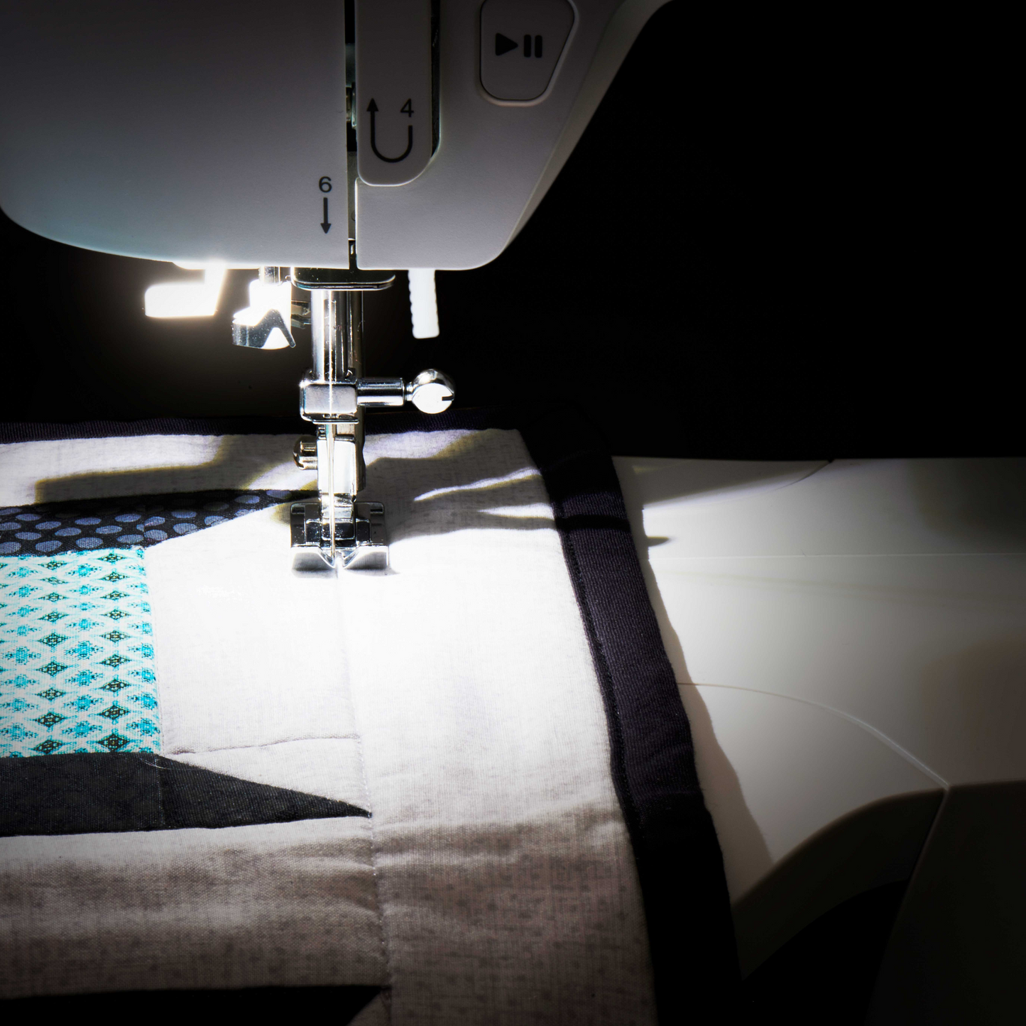 Elite CE677 Sewing Machine
