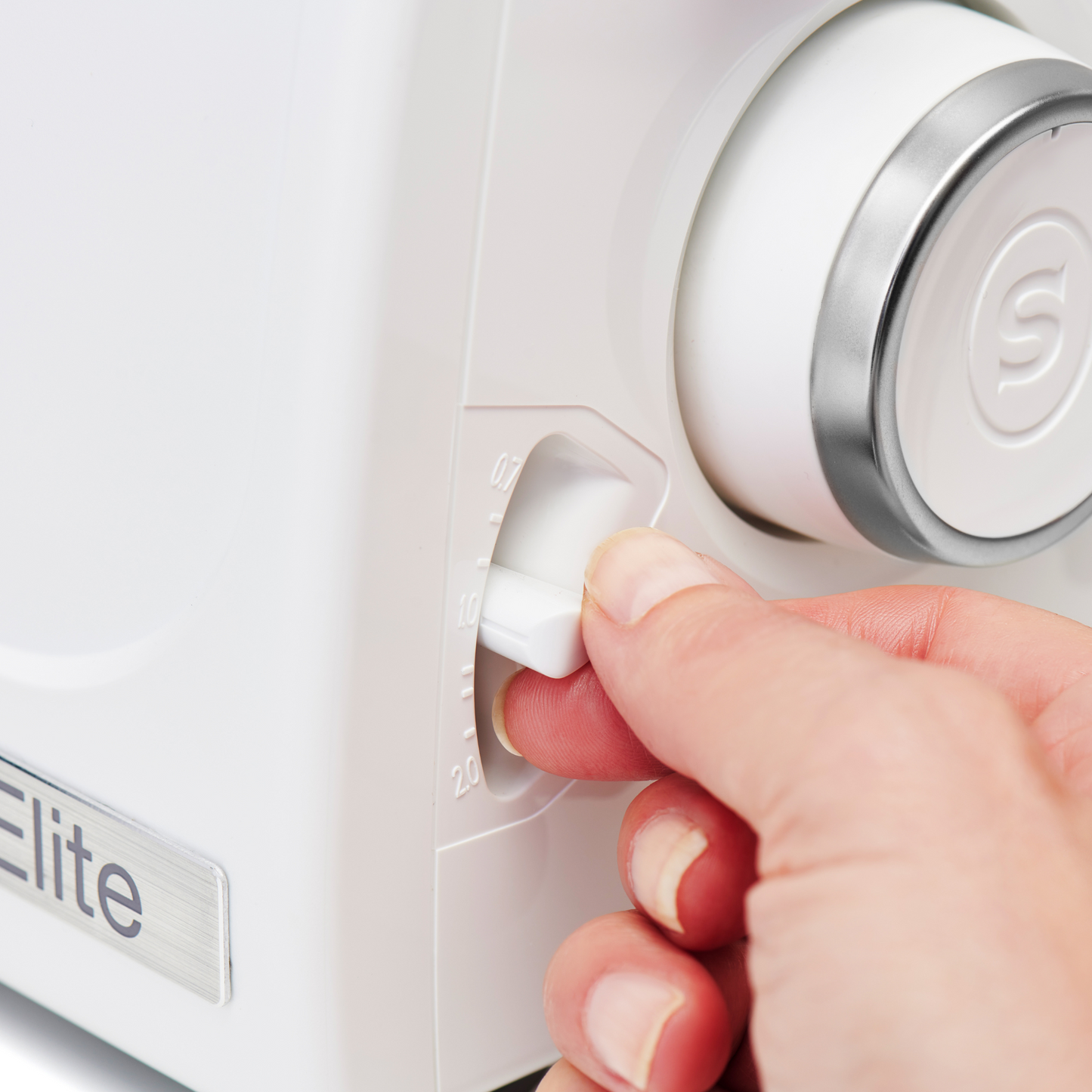 SE017 Elite Serger